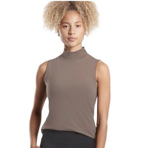 Athleta Outbound tank size L